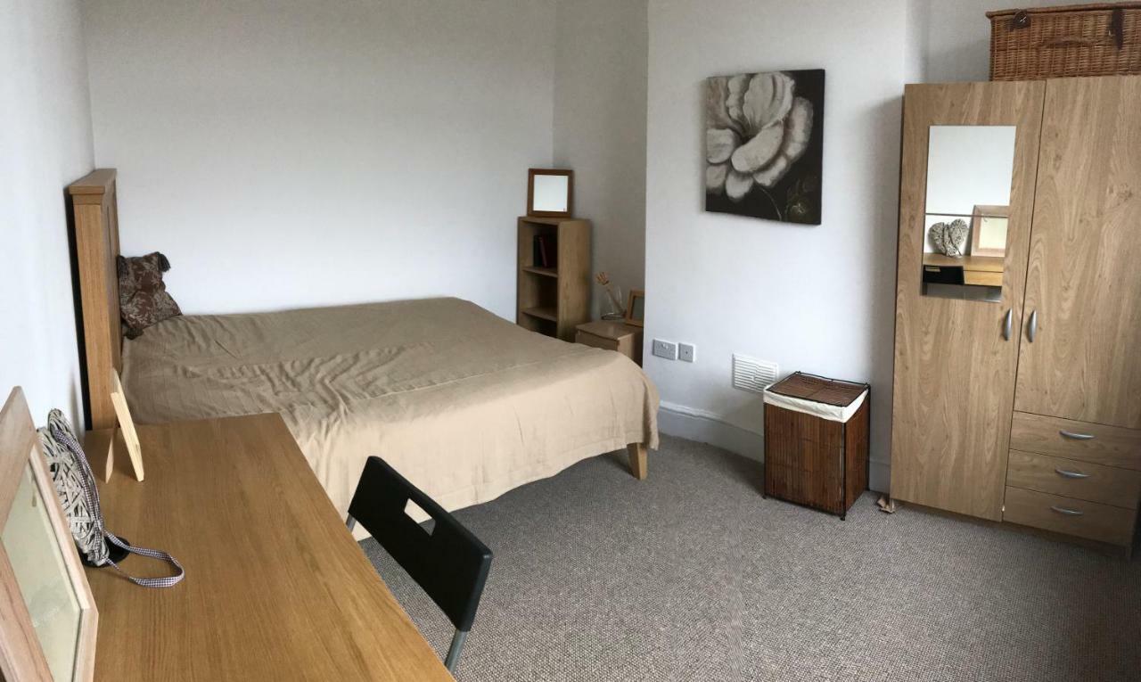 Beautiful Home, 3 Bedroom House Near Alton Towers, Wedgwood Museum, Universities Newcastle-under-Lyme Dış mekan fotoğraf