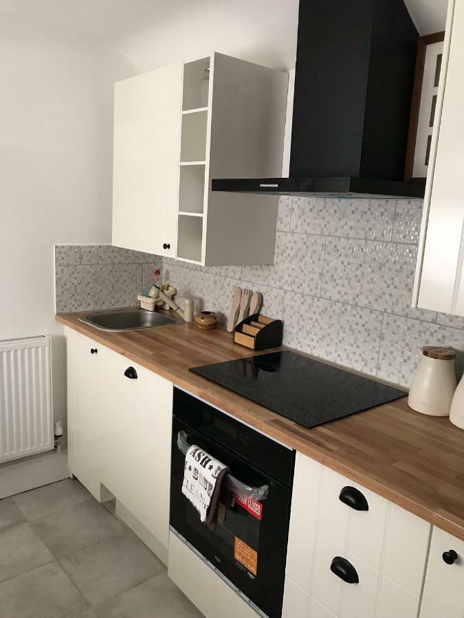 Beautiful Home, 3 Bedroom House Near Alton Towers, Wedgwood Museum, Universities Newcastle-under-Lyme Dış mekan fotoğraf